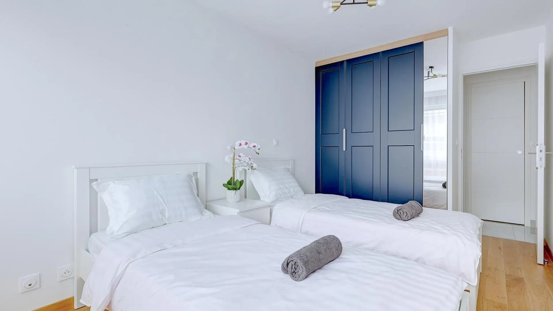 Suite Au Coeur De Paris, Architecturale Et Elegante Apartment Paris